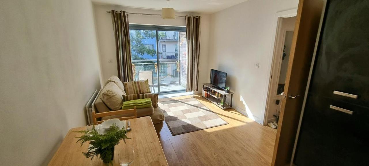 360 Serviced Accommodations - Colchester Marine Quay - 1 Double Bedroom Apartment Buitenkant foto